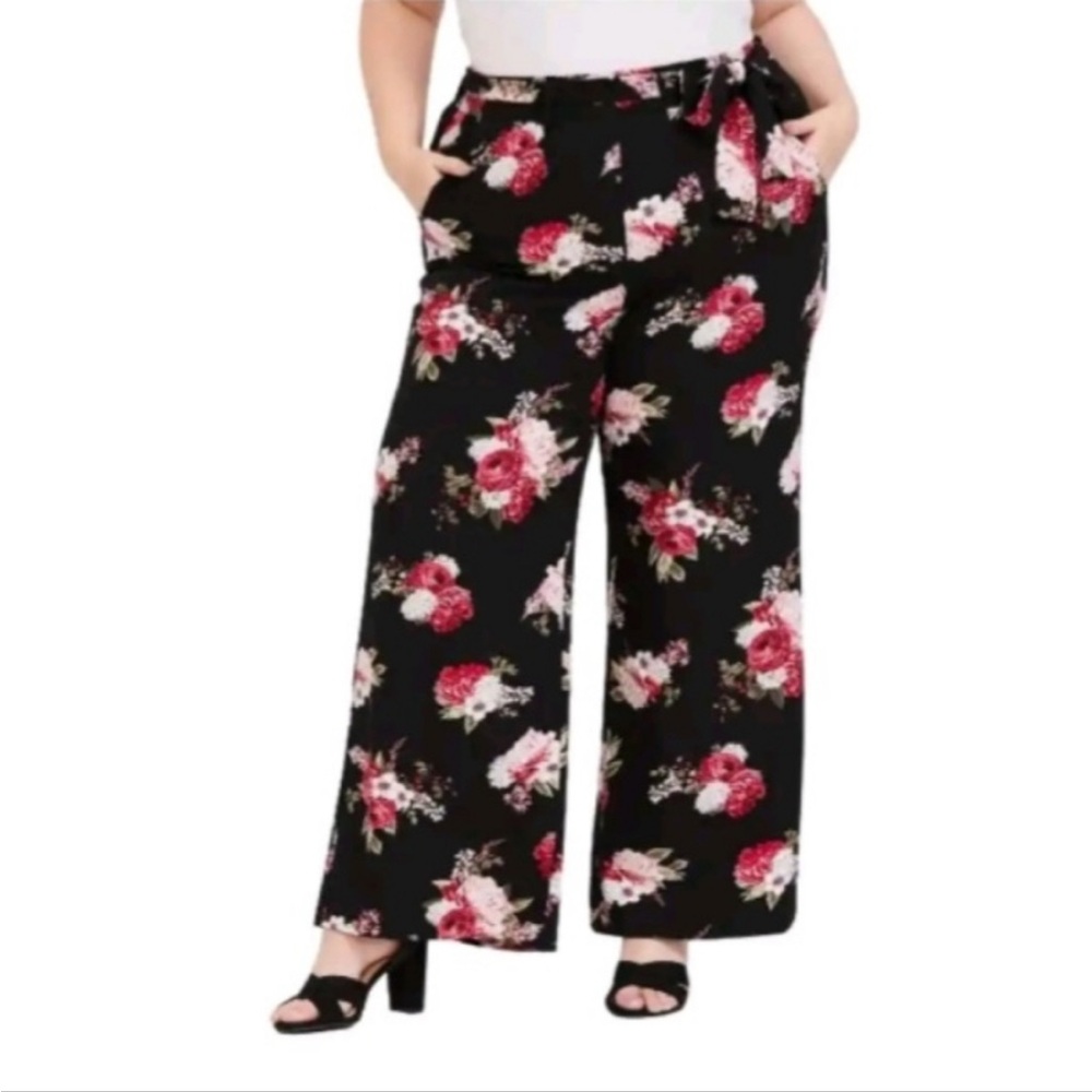 Torrid Black Floral Wide Leg Crepe Pants